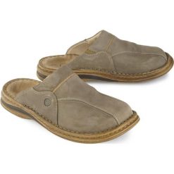 JOSEF SEIBEL 10999 751 781 KLAUS asphalt-kombi, klapki męskie. Kapcie męskie Josef Seibel, bez wzorów, ze skóry. Za 279,90 zł.