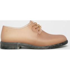 Melissa - Półbuty Glow. Brązowe mokasyny damskie Melissa, z gumy, na obcasie. W wyprzedaży za 229,90 zł.
