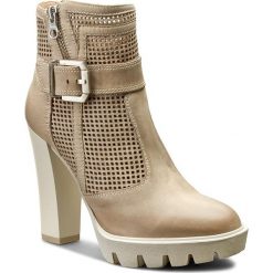 Buty zimowe damskie: Botki NERO GIARDINI – P717102D Nepal Champagne/Nepal Champagne