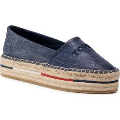 Espadryle TOMMY HILFIGER - Tropical Fade Espadrille FW0FW05019 Sport Navy DB9. Niebieskie espadryle damskie TOMMY HILFIGER, bez wzorów, z tworzywa sztucznego, sportowe, bez obcasa, na koturnie, bez zapięcia. Za 359,00 zł.
