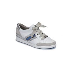 Buty Ara LAZIO. Białe trampki i tenisówki damskie ara, bez wzorów, bez zapięcia. Za 407,20 zł.