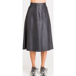 SPÓDNICA LAMBERT Sportmax Code. Czarne spódniczki damskie midi. Za 1079,40 zł.