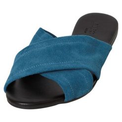 Pieces Damskie kapcie Marnie Suede Sandal Sea port (rozmiar 37). Niebieskie kapcie damskie Pieces, z zamszu. W wyprzedaży za 85,00 zł.