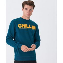 Bluza z napisem - Khaki. Brązowe bluzy męskie House, s, z napisami, bez kołnierzyka, bez rękawów, bez kaptura. Za 69,99 zł.