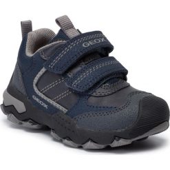 Sneakersy GEOX - J Buller B. D J949VD 054FU C0661 M Navy/Grey. Niebieskie trampki chłopięce Geox, bez wzorów, ze skóry ekologicznej, na rzepy. Za 239,00 zł.