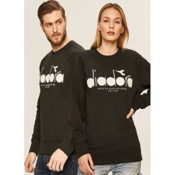Diadora - Bluza. Czarne bluzy damskie Diadora, s, z nadrukiem, z bawełny, bez rękawów, bez kaptura. W wyprzedaży za 99,90 zł.