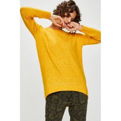 Medicine - Sweter Basic. Żółte swetry klasyczne damskie marki MEDICINE, s, z elastanu, z okrągłym kołnierzem. W wyprzedaży za 79,90 zł.