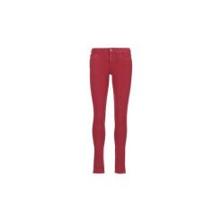 Jeansy slim fit Guess SANSOPO. Jeansy damskie Guess. Za 343,20 zł.