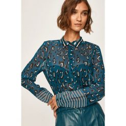 Guess Jeans - Koszula. Niebieskie bluzki damskie s, z aplikacjami, z poliesteru, klasyczne. Za 329,90 zł.