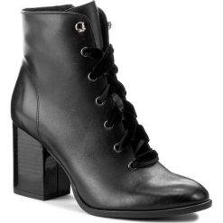 Botki ANN MEX - 8261 01S Czarny. Czarne botki damskie skórzane marki Ann Mex. W wyprzedaży za 289,00 zł.