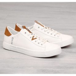 Trampki niskie męskie eko skóra białe Big Star GG174025 - biały. Białe trampki męskie BIG STAR, bez wzorów, ze skóry, retro, bez zapięcia. Za 129,99 zł.