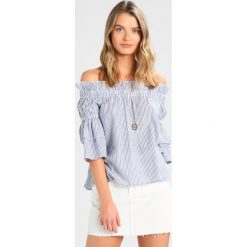 Bluzki damskie: NAKD DEBIFLUE X NAKD OFF SHOULDER FRILL Bluzka blue/white