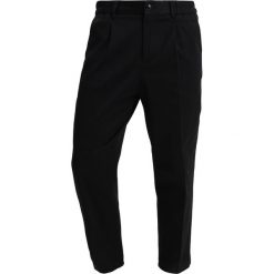 Chinosy męskie: Scotch & Soda CHIC REGULAR SUIT PANT IN SHINY QUALITY Spodnie materiałowe black