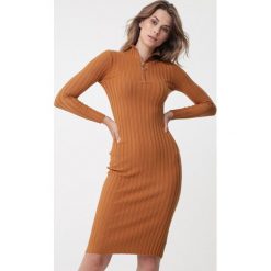 Camelowa Sukienka Harrow. Brązowe sukienki damskie Born2be, s, sportowe, długie, midi, sportowe. Za 119,99 zł.