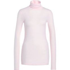 Swetry klasyczne damskie: Bruuns Bazaar ANGELA ROCK NECK Sweter light pink