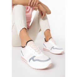 Różowe Buty Sportowe Aroacea. Różowe buty sportowe damskie Born2be, bez wzorów, sportowe. Za 99,99 zł.