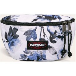 Eastpak - Nerka. Białe nerki damskie Eastpak, w paski, z poliesteru, małe, bez dodatków. W wyprzedaży za 59,90 zł.