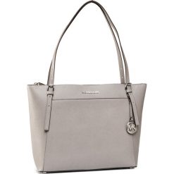 Torebka MICHAEL MICHAEL KORS - Voyager 30T9SV6T9L Pearl Grey. Szare torebki klasyczne damskie MICHAEL Michael Kors, bez wzorów, ze skóry, klasyczne, bez dodatków. Za 1119,00 zł.