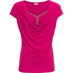Shirt z dekoltem "wodą" bonprix jeżynowy. Różowe bluzki damskie bonprix, z aplikacjami, bez kołnierzyka. Za 59,99 zł.