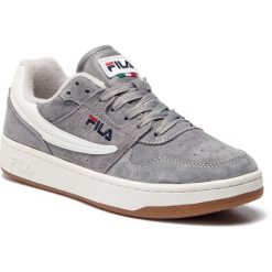 Sneakersy FILA - Arcade S Low 1010584.6QW Monument. Szare sneakersy męskie Fila, na co dzień, bez wzorów, ze skóry, bez zapięcia. Za 369,00 zł.