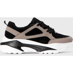Kazar Studio - Buty. Szare buty sportowe damskie Kazar Studio, bez wzorów, ze skóry, sportowe. Za 259,90 zł.