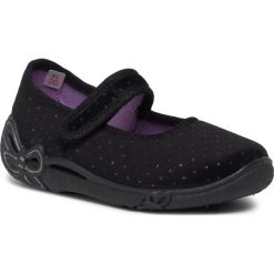 Kapcie SUPERFIT - 8-00287-00 M Schwarz. Czarne sandały dziewczęce Superfit, z tworzywa sztucznego, bez zapięcia. Za 109,00 zł.