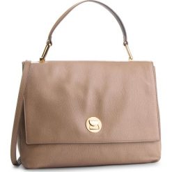 Torebka COCCINELLE - DD0 Liya E1 DD0 18 03 01 Taupe/Noir 324. Pomarańczowe torebki klasyczne damskie Coccinelle, bez wzorów, ze skóry, klasyczne, bez dodatków. W wyprzedaży za 1479,00 zł.
