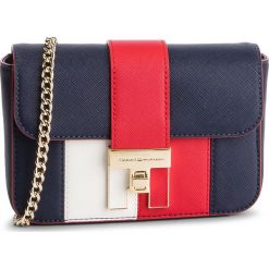 Torebka TOMMY HILFIGER - Th Heritage Mini Crossover AW0AW06409 901. Niebieskie torebki klasyczne damskie TOMMY HILFIGER, bez wzorów, ze skóry ekologicznej, eleganckie, na ramię, bez dodatków. W wyprzedaży za 319,00 zł.