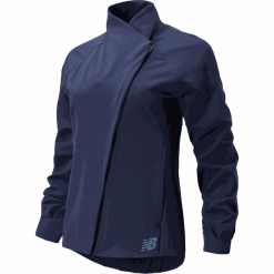 New Balance WJ01262NGO. Pomarańczowe kurtki sportowe damskie New Balance, xl, bez wzorów, z elastanu, bez kaptura, na fitness i siłownię. W wyprzedaży za 299,99 zł.