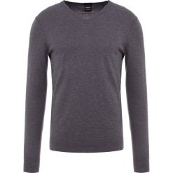 BOSS CASUAL KWESVIROW Sweter medium grey. Szare bez kategorii BOSS Casual, xl, z bawełny, casualowe. Za 499,00 zł.