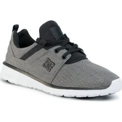 Sneakersy DC - Heathrow Tx Se ADYS700131 Dark Grey (072). Szare półbuty damskie DC, z tworzywa sztucznego. W wyprzedaży za 259,00 zł.
