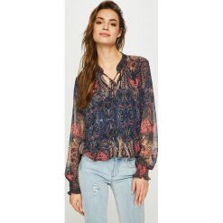 Answear - Bluzka Orient Express. Bluzki damskie ANSWEAR, s, z poliesteru, casualowe. W wyprzedaży za 89,90 zł.