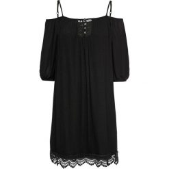 Sukienka z koronką bonprix czarny. Czarne sukienki damskie bonprix, na lato, w koronkowe wzory, z koronki, bez kołnierzyka, bez rękawów. Za 129,99 zł.