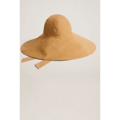 Mango - Kapelusz Marissa. Kapelusze damskie Mango, bez wzorów, z poliesteru. W wyprzedaży za 55,90 zł.