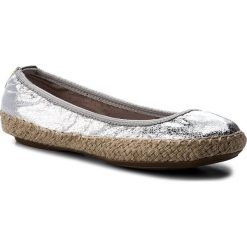 Espadryle BUTTERFLY TWISTS - Gigi BT21-040-009 Silver. Szare espadryle damskie Butterfly Twists, na co dzień, bez wzorów, ze skóry ekologicznej, bez obcasa, na płaskiej podeszwie, bez zapięcia. W wyprzedaży za 149,00 zł.