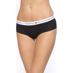 Tommy Hilfiger - Figi. Czarne majtki damskie s, z bawełny. W wyprzedaży za 49,90 zł.