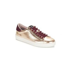 Buty Victoria DEPORTIVO METALIZADO. Żółte trampki i tenisówki damskie Victoria, bez wzorów, bez zapięcia. Za 239,20 zł.