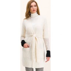 Kardigan Pennyblack Olanda 23440119. Białe swetry damskie Pennyblack, m, bez wzorów, z elastanu. W wyprzedaży za 429,00 zł.