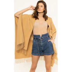 Ponczo Elisabetta Franchi MT-01P-01E2-V459. Pomarańczowe poncza damskie Elisabetta Franchi, bez wzorów, z wełny, bez rękawów, bez kaptura. W wyprzedaży za 1429,00 zł.