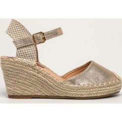 Answear - Espadryle Moda. Żółte koturny damskie ANSWEAR, z okrągłym noskiem, bez obcasa, na obcasie, na klamry. W wyprzedaży za 89,90 zł.