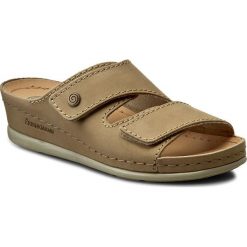 Klapki DR. BRINKMANN - 701049 Beige 8. Brązowe klapki damskie Dr. Brinkmann, bez wzorów, ze skóry, bez obcasa, na obcasie. W wyprzedaży za 179,00 zł.