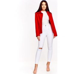 Kurtka o prostym kroju. Kurtki damskie Made in Poland, bez wzorów, z wiskozy, bez kaptura. Za 299,00 zł.