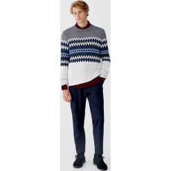 Żakardowy sweter z panelami. Czarne swetry klasyczne męskie marki Pull&Bear, m. Za 89,90 zł.