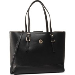 Torebka TOMMY HILFIGER - Honey Med Tote AW0AW07933 BDS. Czarne torebki klasyczne damskie TOMMY HILFIGER, bez wzorów, ze skóry ekologicznej, klasyczne, bez dodatków. W wyprzedaży za 519,00 zł.