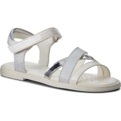 Sandały GEOX - J S.Karly G.D J5235D 004BN C1000 White. Szare sandały dziewczęce Geox, ze skóry ekologicznej, bez zapięcia. W wyprzedaży za 149,00 zł.