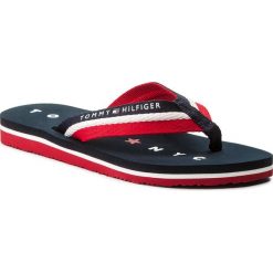 Japonki TOMMY HILFIGER - Tommy Loves Ny Beach Sandal FW0FW02370 Midnight 403. Niebieskie klapki damskie TOMMY HILFIGER, bez wzorów, z tworzywa sztucznego, bez obcasa. W wyprzedaży za 89,00 zł.