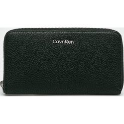 Calvin Klein - Portfel. Czarne portfele damskie marki Calvin Klein, z materiału. Za 269,90 zł.