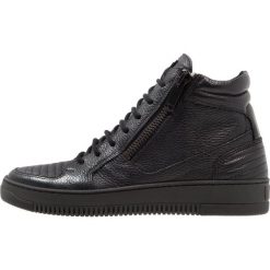Antony Morato Sneakersy wysokie nero. Czarne sneakersy męskie Antony Morato, bez zapięcia. W wyprzedaży za 591,20 zł.