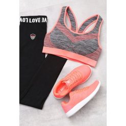 Pomarańczowe Buty Sportowe Should I?. Pomarańczowe buty sportowe damskie Born2be, sportowe. Za 79,99 zł.