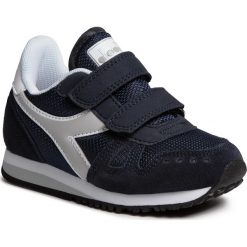Sneakersy DIADORA - Simple Run Ps 101.174383 01 60063 Blue Corsair. Niebieskie trampki chłopięce Diadora, bez wzorów, ze skóry, na rzepy. Za 139,00 zł.